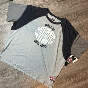 NWT- Dallas cowboys dolman graphic tee - size large